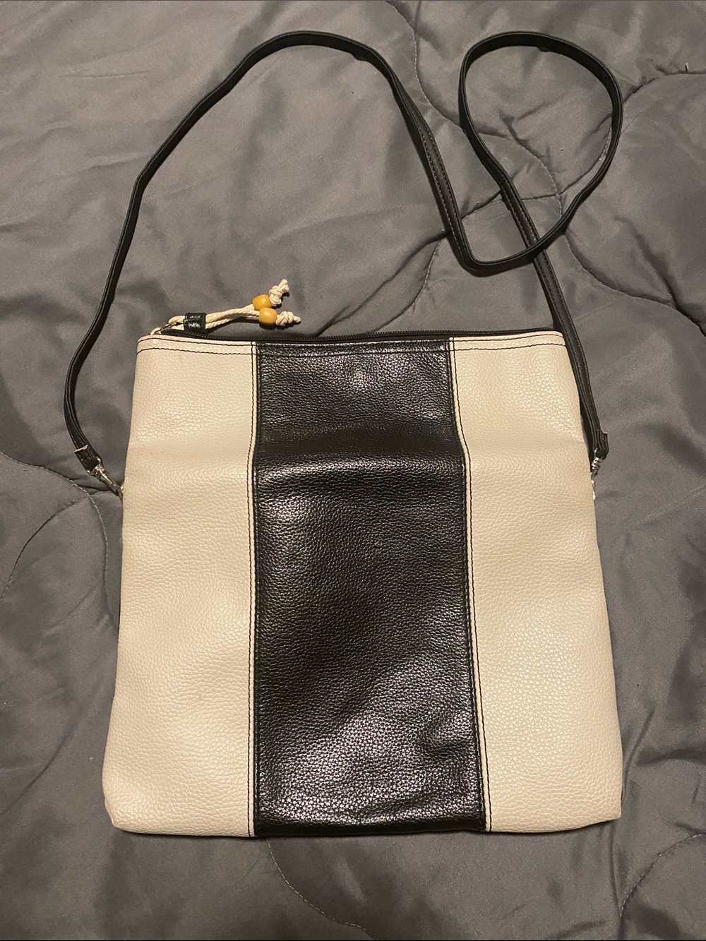Classic Two-Tone Leather Black and Cream Crossbody Bag
